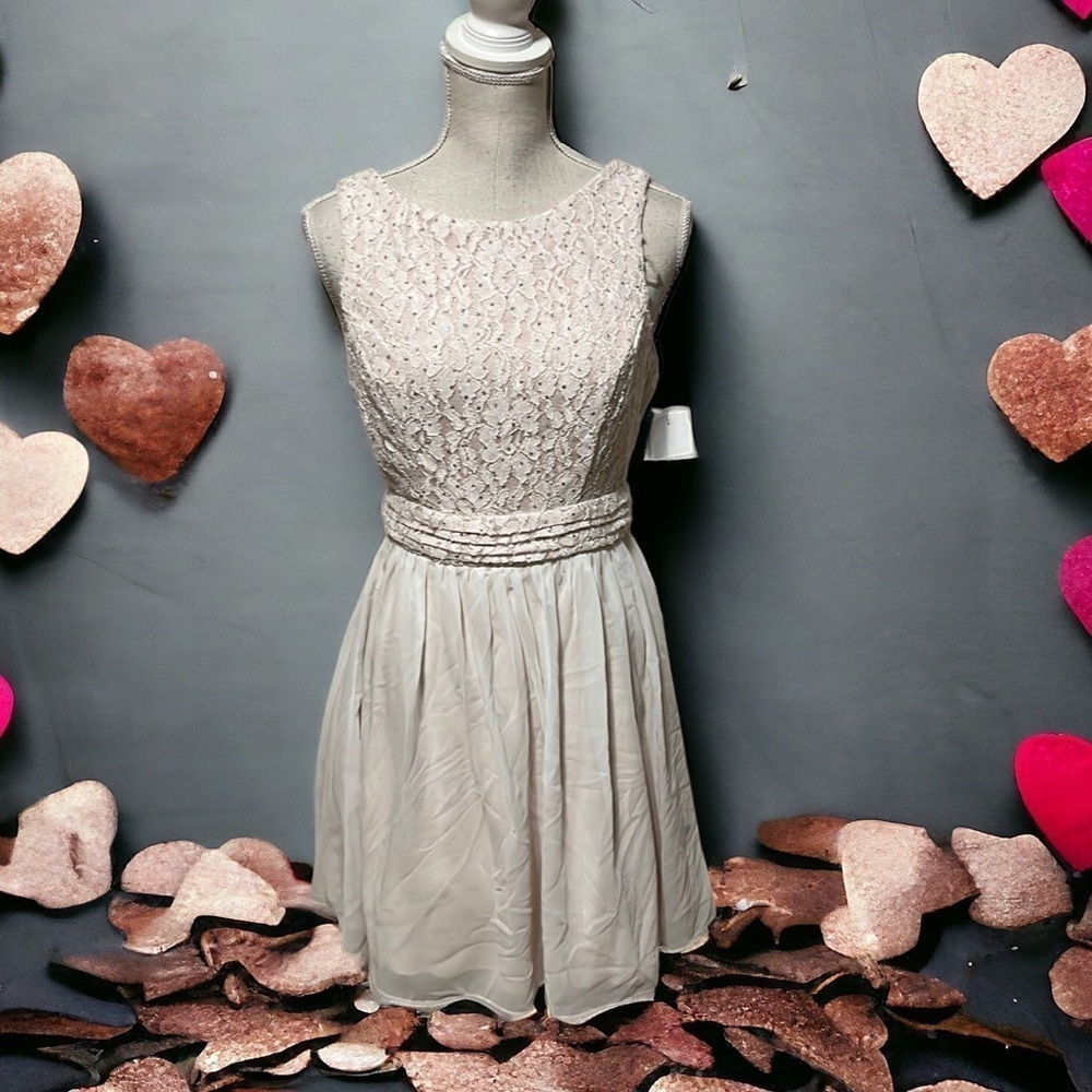 Speechless pale pink party dress . Beaded bodice. Sz 9